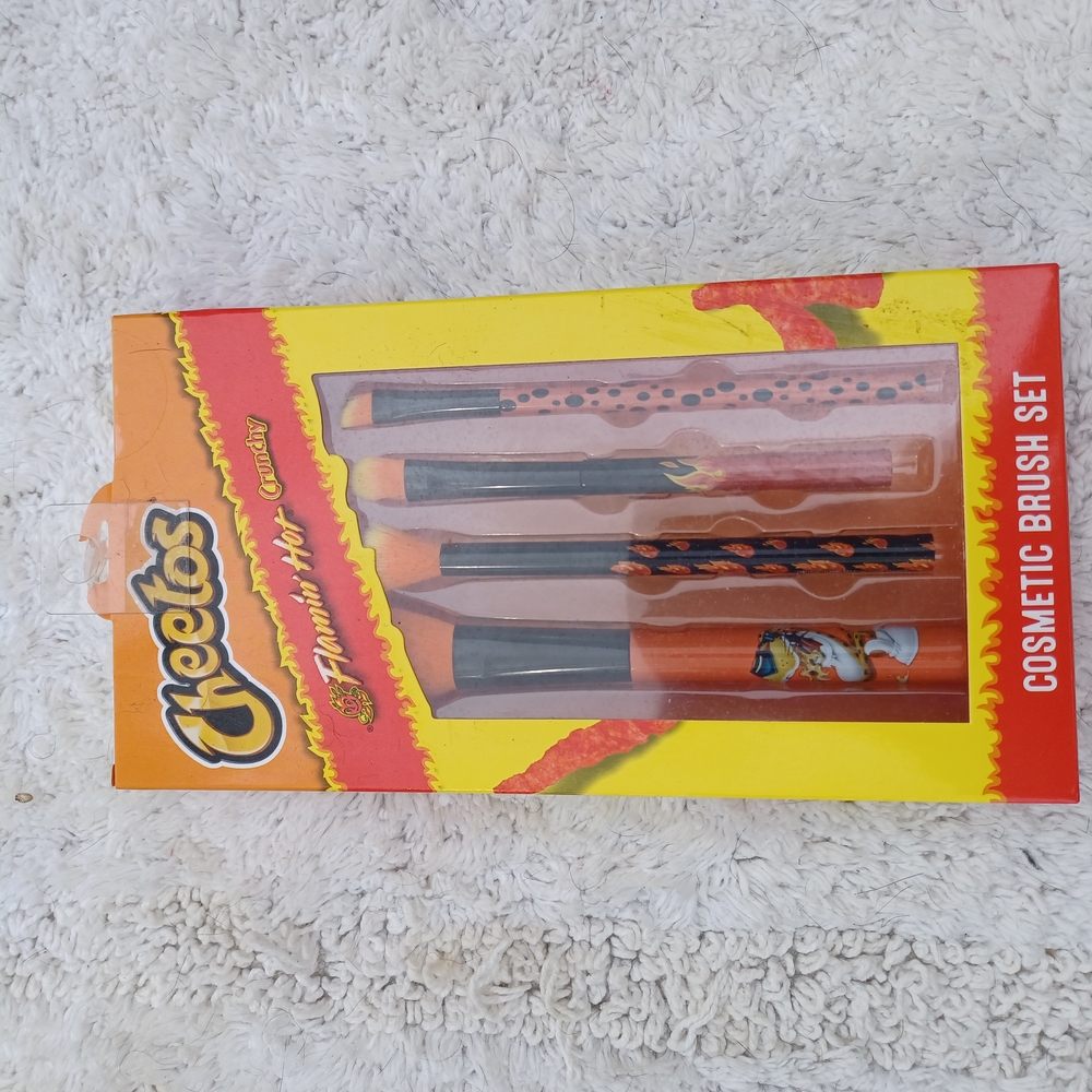 Cheetos Flamin' Hot Cosmetic Brush Set